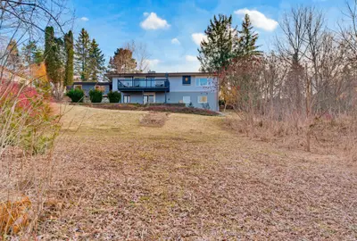 18 Cherry Street, Halton Hills, On L7g 3j8