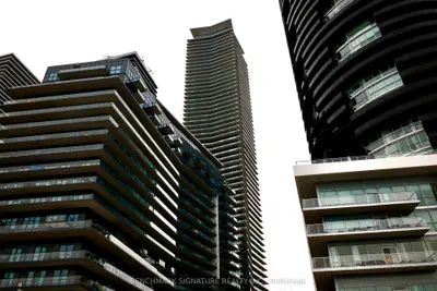 38 Annie Craig Drive 3805, Toronto W06, ON M8V 0G9