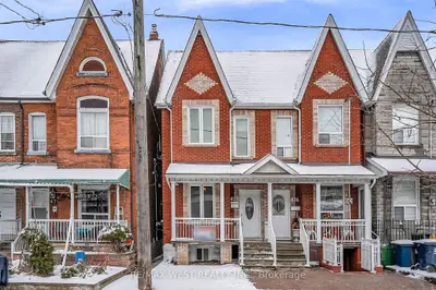 472 Symington Avenue, Toronto W03, On M6n 2w5