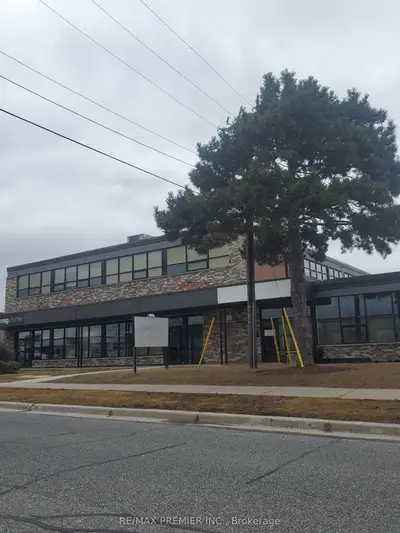 54 Samor Road 1, Toronto W04, On M6a 1j6