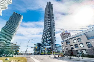 448 Burnhamthorpe Road W 3908, Mississauga, On L5b 0r4