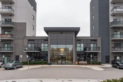 102 Grovewood Common 529, Oakville, On L6h 0x2