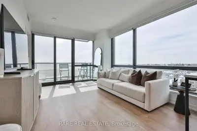 251 Masonry Way 717, Mississauga, ON L5H 0B2