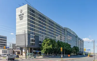 655 Dixon Road 16, Toronto W10, On M9w 1j3