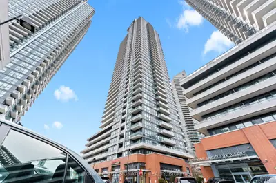 2212 Lake Shore Boulevard W 4308, Toronto W06, On M8v 0c2