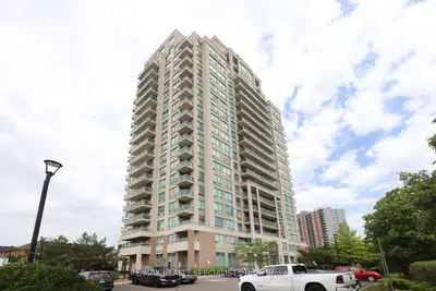 1359 Rathburn Road E 508, Mississauga, On L4w 5p7
