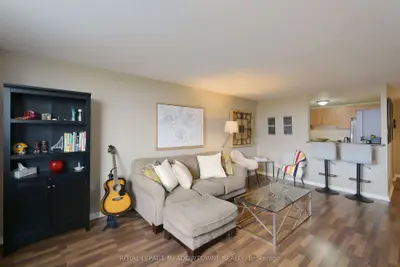 6720 Glen Erin Drive 501, Mississauga, On L5n 3k8