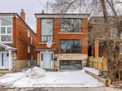 17 Bayliss Avenue 2, Toronto W04, On M6n 4p2