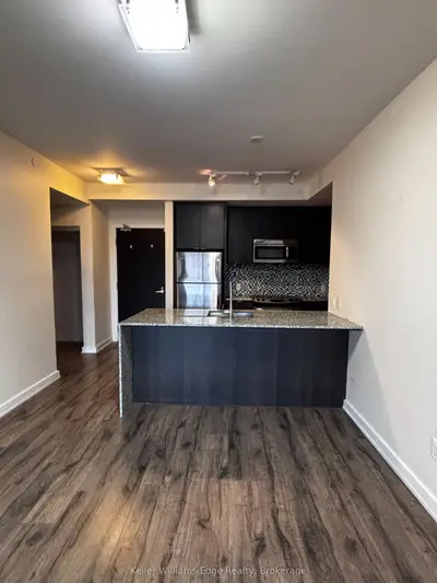 5025 Harvard Road 206, Mississauga, On L5m 0w6