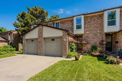 660 Oxford Road 53, Burlington, ON L7N 3M1