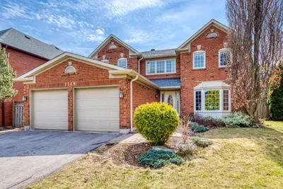 1149 Windrush Drive, Oakville, ON L6M 1S9