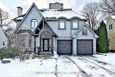 350 Queen Mary Drive, Oakville, On L6k 3l8