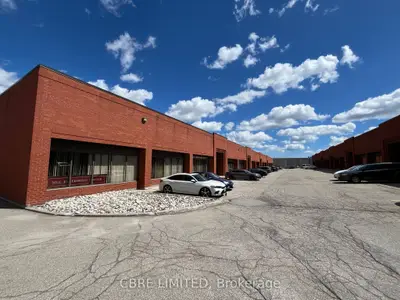 425 Admiral Boulevard 7, Mississauga, ON L5T 2N1