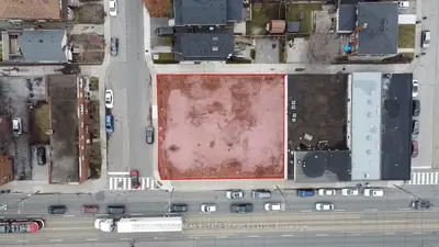 3142 Lake Shore Boulevard W, Toronto W06, On M8v 1l4