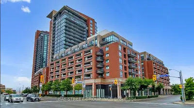 800 Lawrence Avenue 1422, Toronto W04, ON M6A 1C3