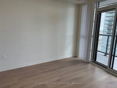 38 Annie Craig Drive 2412, Toronto W06, On M8v 0g9