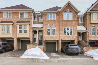 50 Strathaven Drive 18, Mississauga, ON L5B 4E7