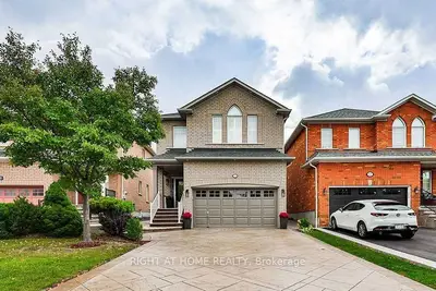 814 Brass Winds Place, Mississauga, On L5w 1t4