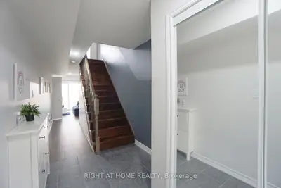 15 Magdalene Crescent, Brampton, On L6z 0g9