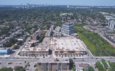 507 Lakeshore Road E 207, Mississauga, ON L5G 1H9