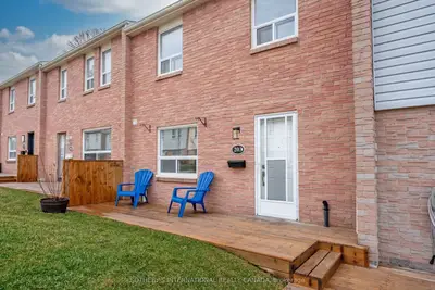 1055 Shawnmarr Road 203, Mississauga, On L5h 3v2