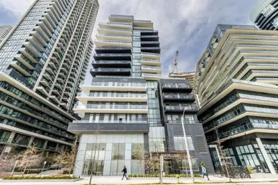 110 Marine Parade Drive 207, Toronto W06, On M8v 4g1