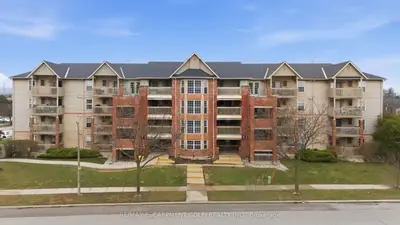 4015 Kilmer Drive 204, Burlington, On L7m 4m4