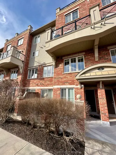 35 Hays Boulevard 2, Oakville, On L6h 0j1