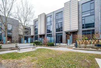 19 Valhalla Inn Road TH 31, Toronto W08, ON M1N 3B1