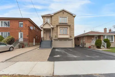 19 Connorvale Avenue, Toronto W06, On M8w 3z9