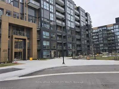 2333 Khalsa Gate 120, Oakville, ON L6M 5R6