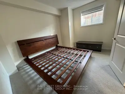 121 Settlers Road E, Oakville, On L6h 7c8