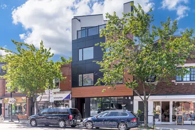 3039 Dundas Street W 3, Toronto W02, On M6p 1z5