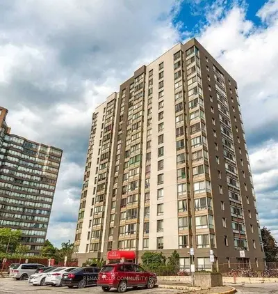 2470 Eglinton Avenue W 505, Toronto W04, On M6m 5e7
