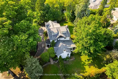 317 Gloucester Avenue, Oakville, On L6j 3w8