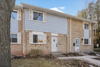66 Worthington Drive, Oakville, ON L6L 1C9