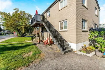 55 Commercial Street, Milton, On L9t 2h6