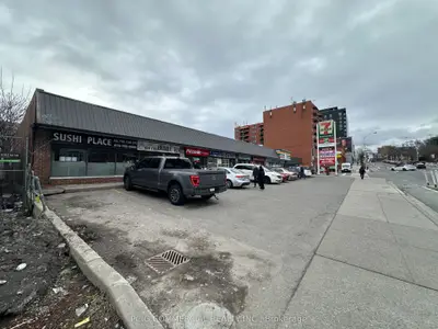 1730 Bloor Street W 6, Toronto W02, On M6p 1b3