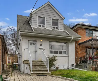 15 Cliff Street, Toronto W03, On M6n 4l7
