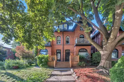 48 Leopold Street, Toronto W01, On M6k 1j9