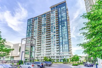 349 Rathburn Road W 2118, Mississauga, ON L5B 0G9