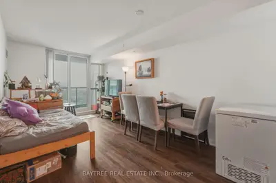 215 Sherway Gardens Road 1111, Toronto W08, On M9c 0a4