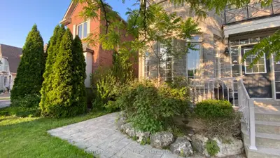 3384 Springflower Way 3384, Oakville, On L6l 6v1