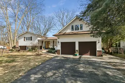 1431 Queen Victoria Avenue, Mississauga, On L5h 3h2