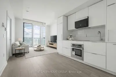 1 Fairview Road E 1601, Mississauga, ON L5A 0B4