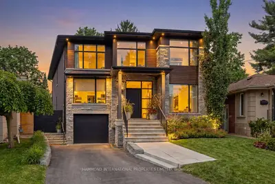 16 Greenmount Court, Toronto W07, ON M8Y 1Y2