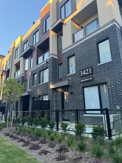 3421 Ridgeway Drive 11, Mississauga, On L5l 5t3