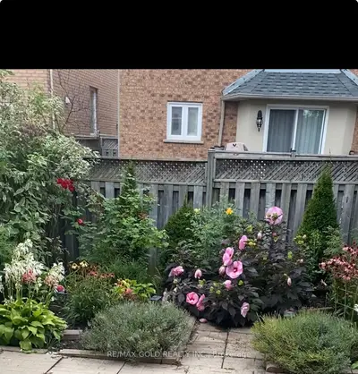 6879 Bansbridge Crescent, Mississauga, On L5n 6t2