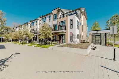 90 Canon Jackson Drive 203, Toronto W04, On M6m 0c1