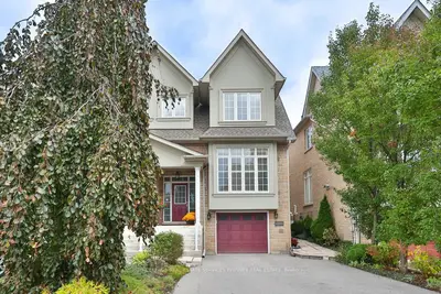 1025 Shaw Drive, Mississauga, On L5g 3z3